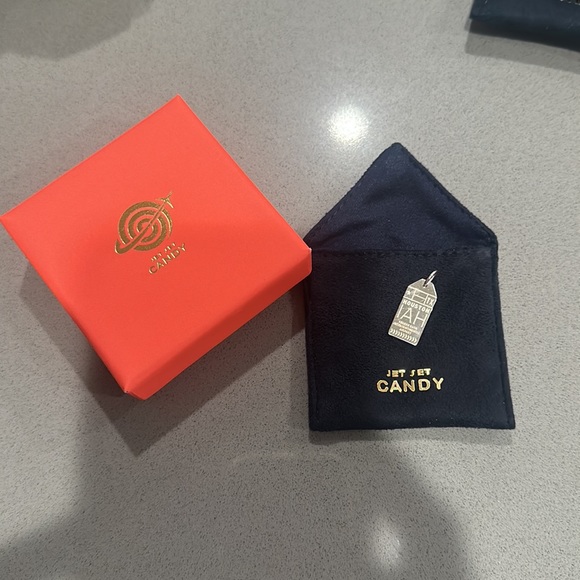 Jet Set Candy IAH silver luggage tag - Picture 2 of 3